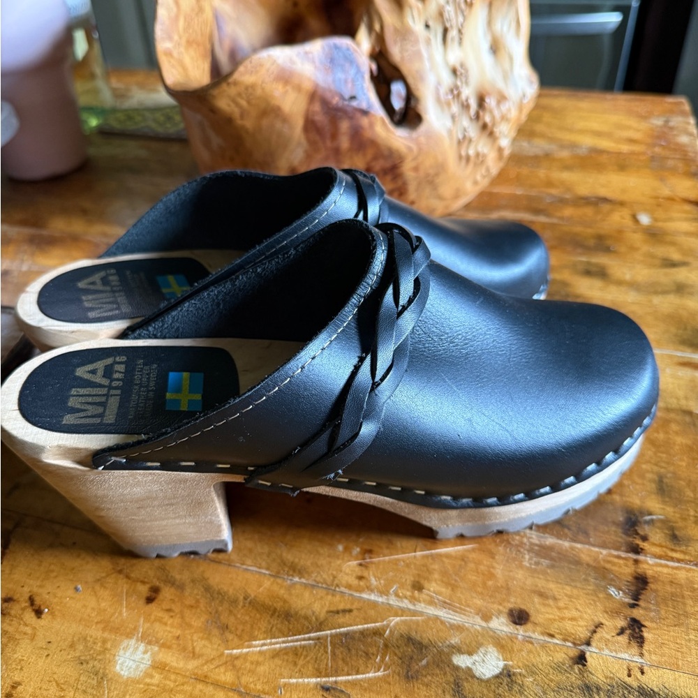 MIA Black Leather Wooden Clogs